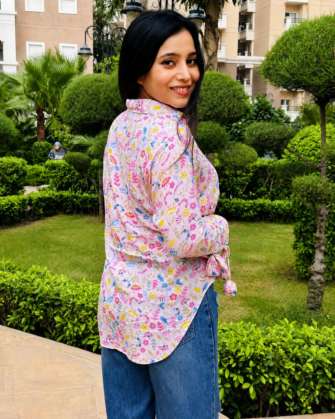 SUDIKSHA Pink Floral Printed  Tie-Up Sleeve Casual Shirt