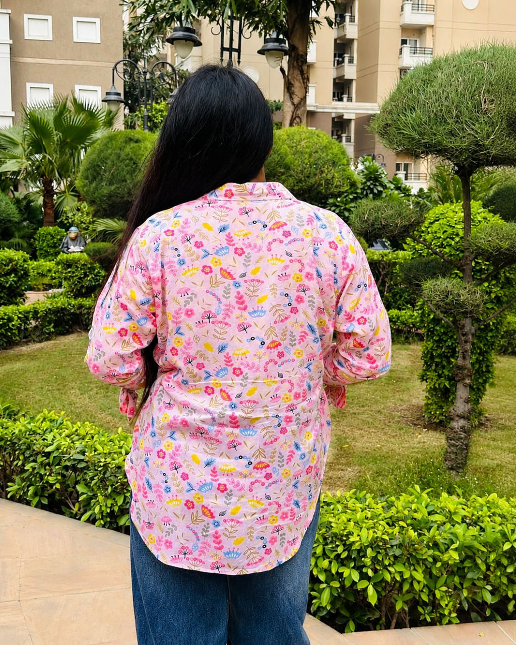 SUDIKSHA Pink Floral Printed  Tie-Up Sleeve Casual Shirt