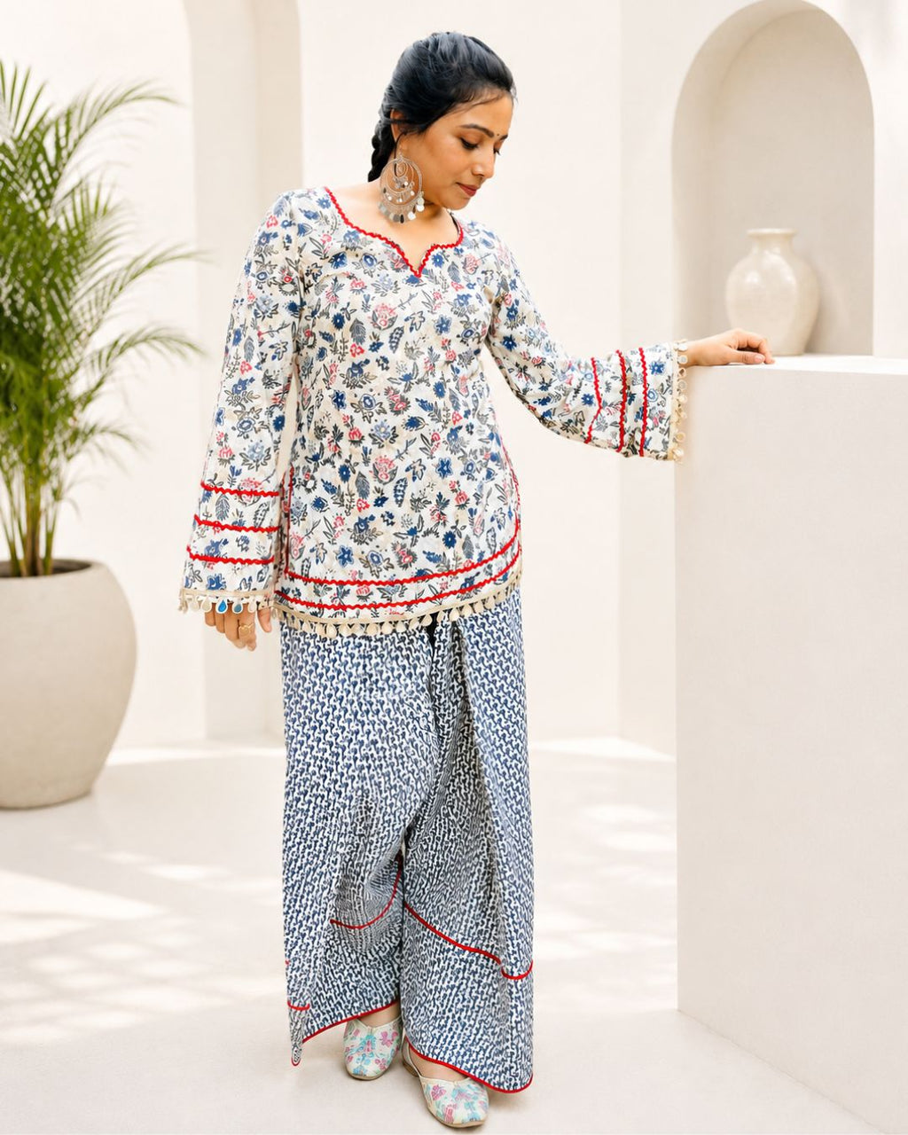 SUDI Blue Floral Printed Cotton Kurti with Printed farshi Co-ord Suit Set