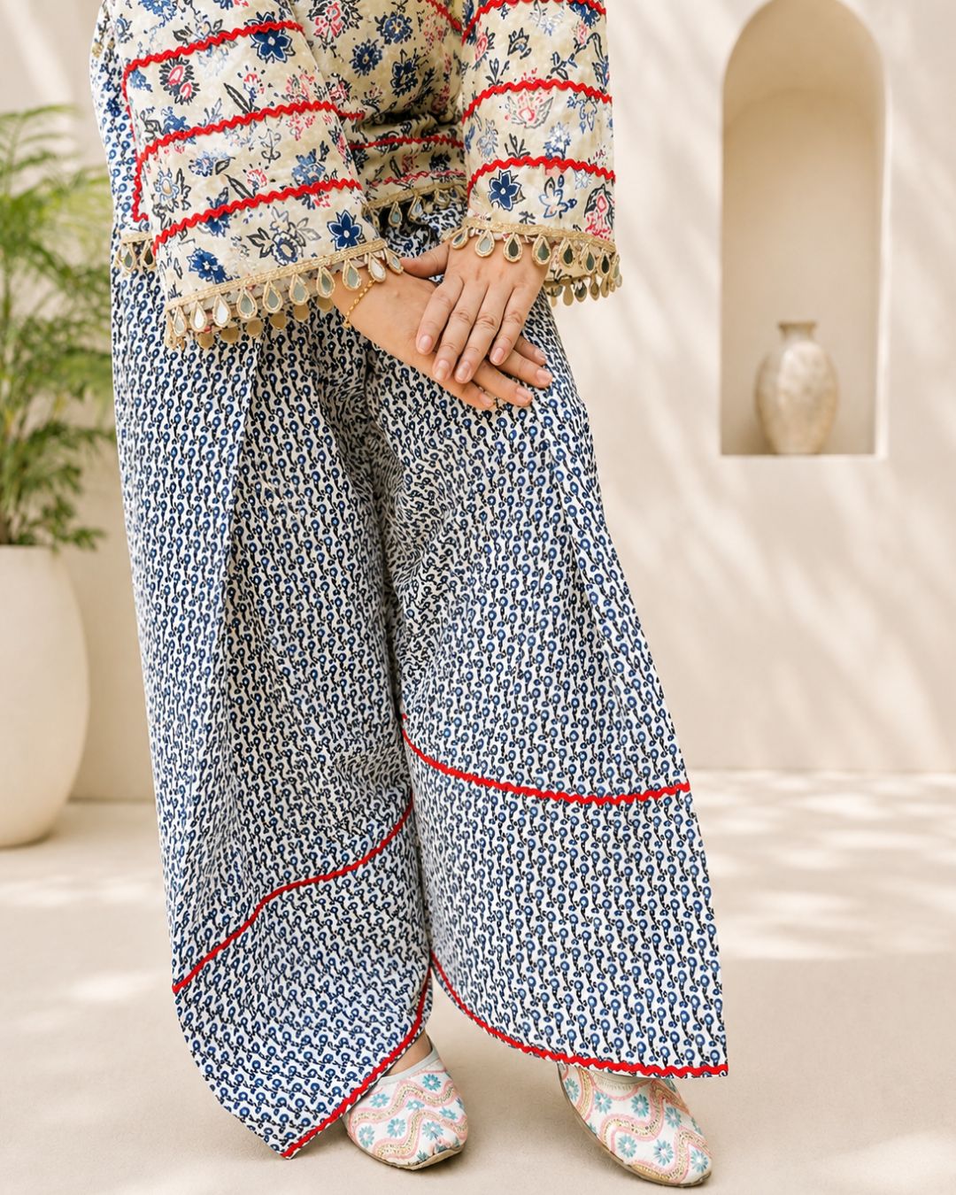 SUDI Blue Floral Printed Cotton Kurti with Printed farshi Co-ord Suit Set