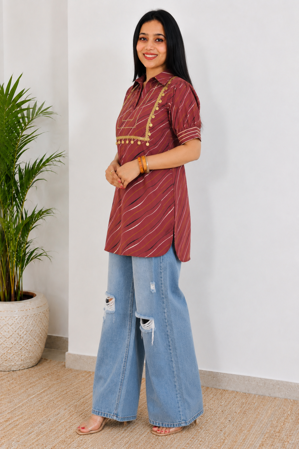 ROOP MAUVE with Collar NECK &Coin Lace Detail